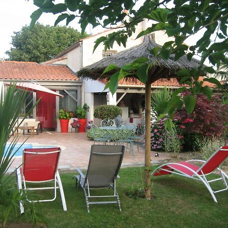 La Roseraie Trizay Exterior photo