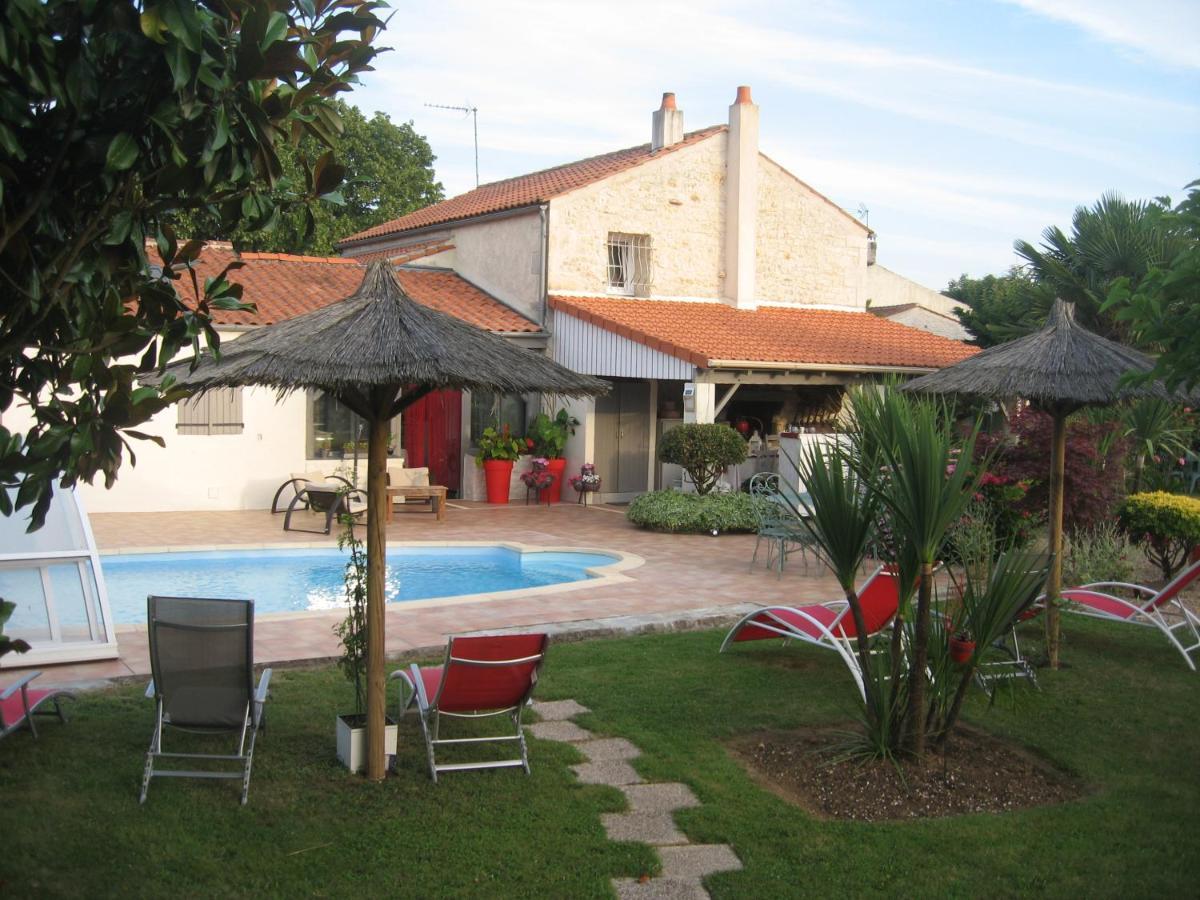 La Roseraie Trizay Exterior photo