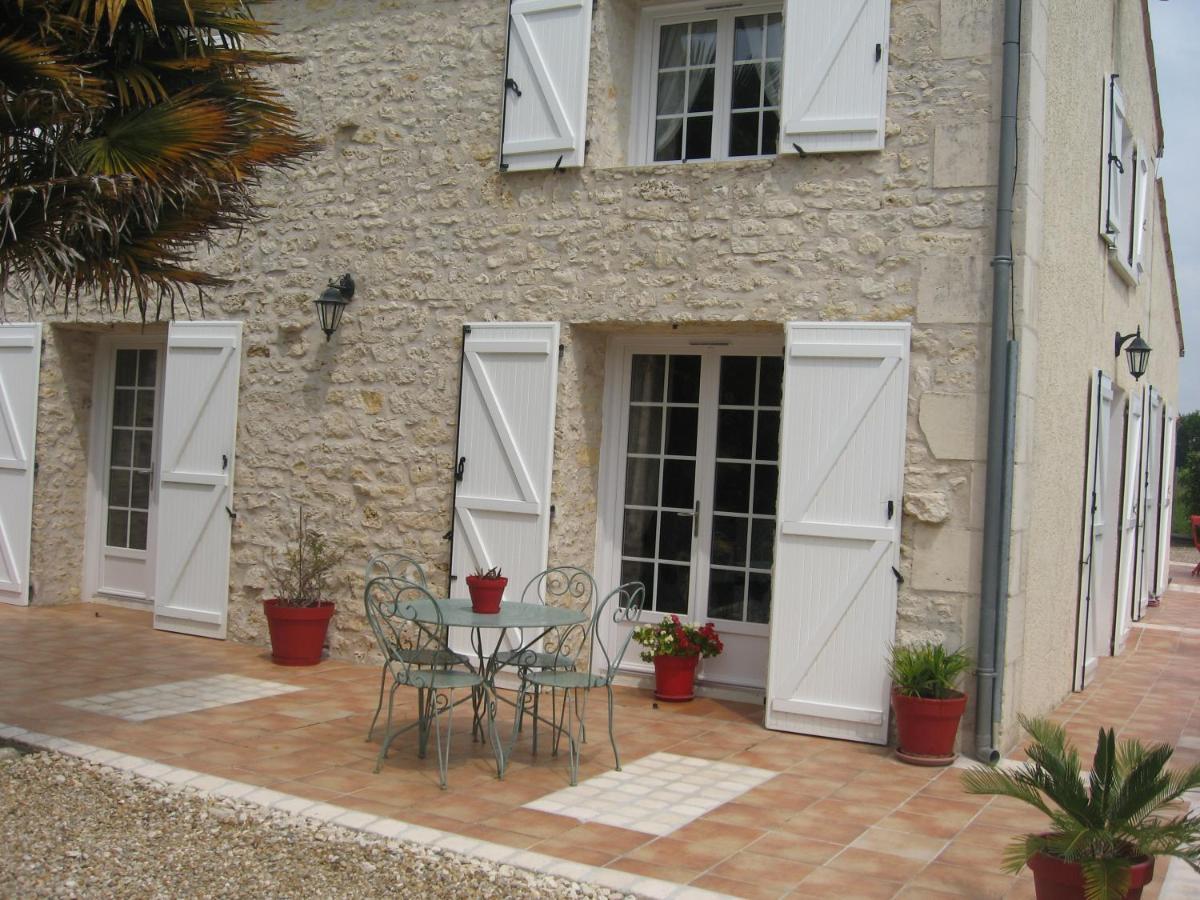 La Roseraie Trizay Exterior photo